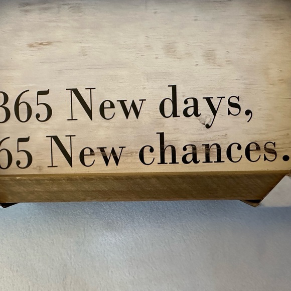 NWT WOODEN SIGN DECOR HOBBY LOBBY JAXN BLVD 2020 NEW DAYS NEW CHANCES - Picture 2 of 6